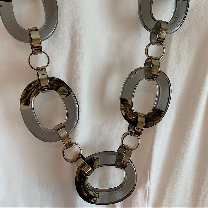 Zenzii Gold Resin Statement Necklace 25$